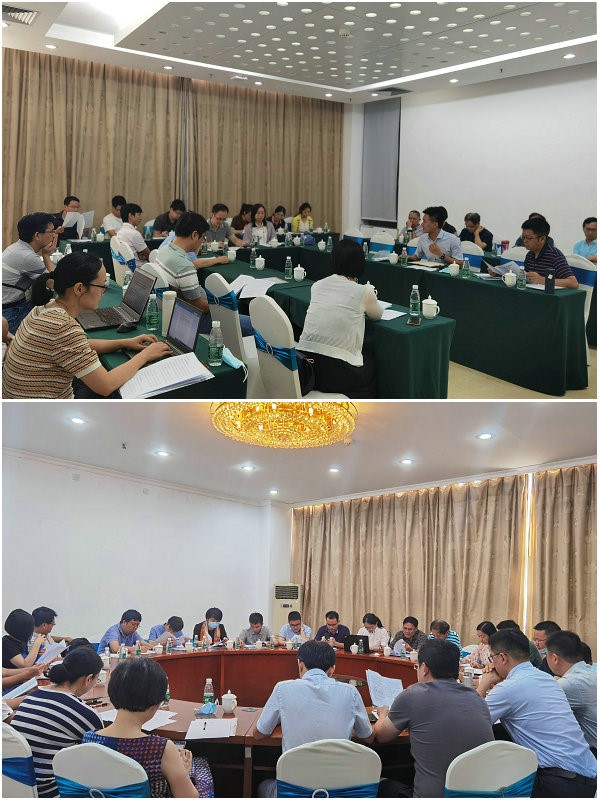 22日上午分组讨论现场