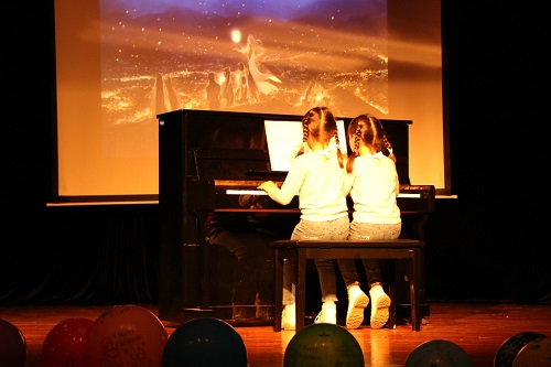 《中西合璧音乐会》